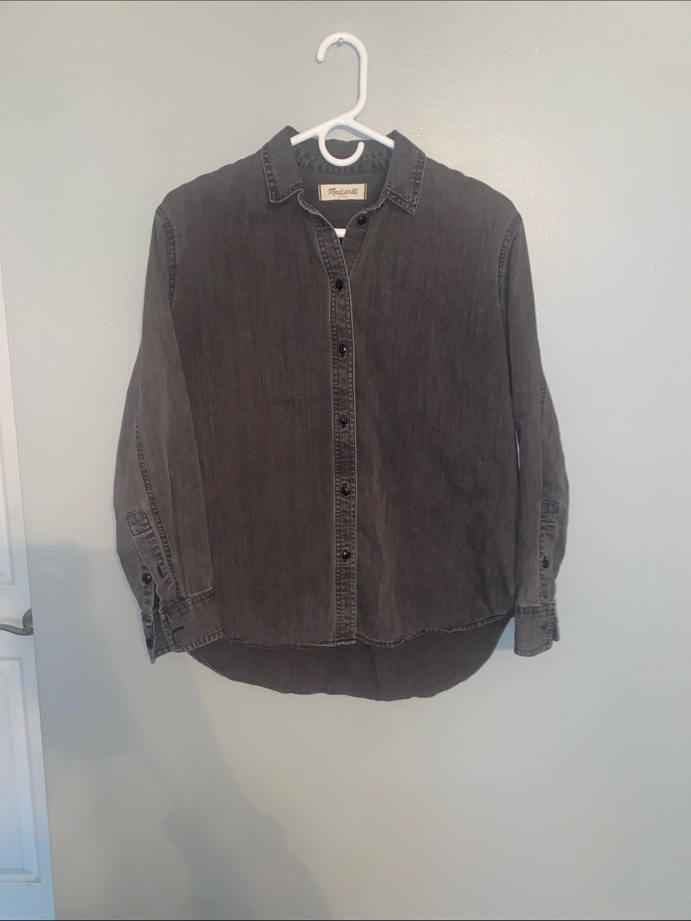 Madewell faded black denim chambray button up - Picture 3 of 6